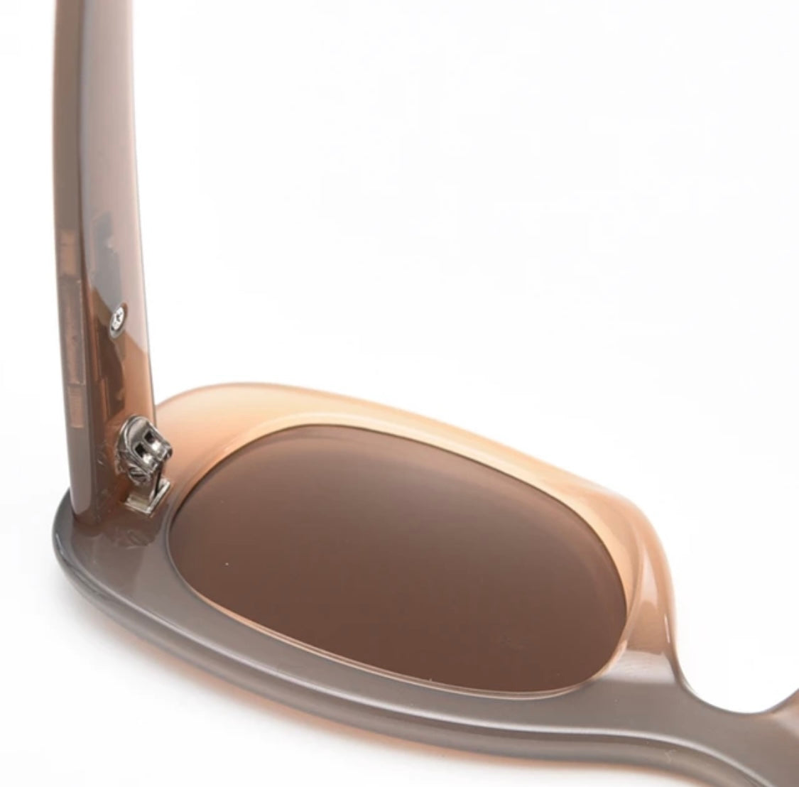 Jodykoes® Retro Style Vintage-Inspired Cat Eye Sunglasses Eyewear For Women (Brown)